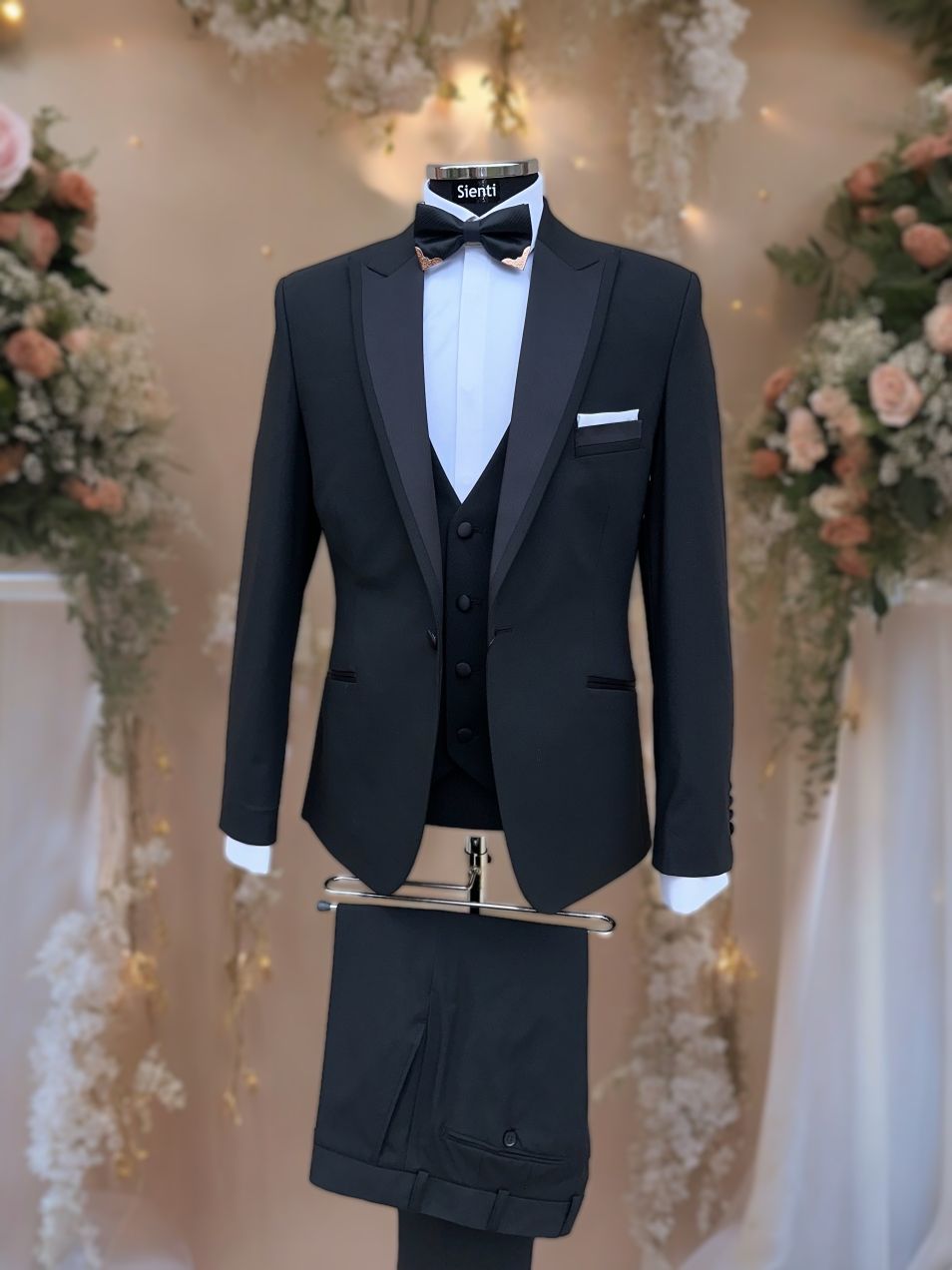 Costum negru Ceremonie